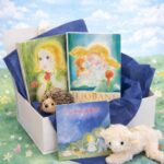 Kindergeschenkbox mit Büchern und Kuscheltieren